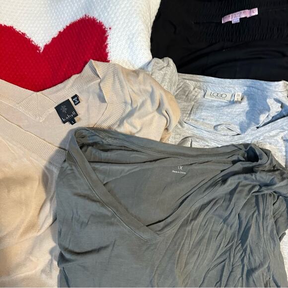 Large Lot of Plus Size LOGO Tee Shirts and Sweaters Calypso St Barth - Picture 3 of 6